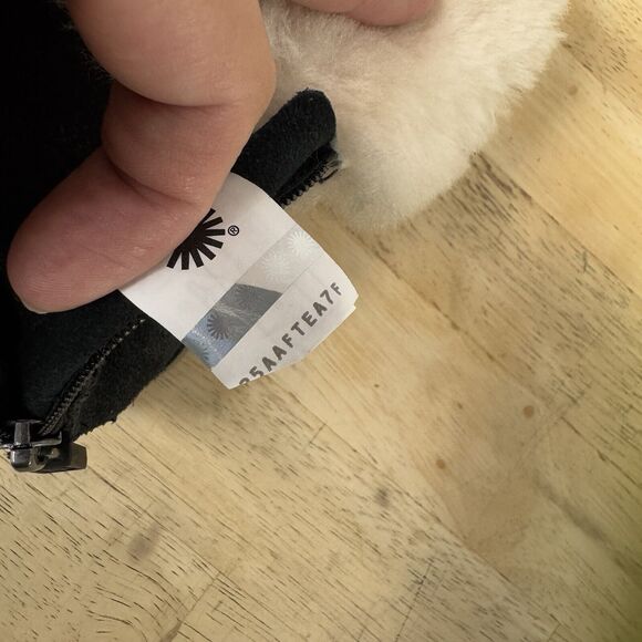 UGG Nessa Black Suede Boots Fur Trim Buckle Warm Kids School Comfy Zip size 2 - Picture 12 of 12